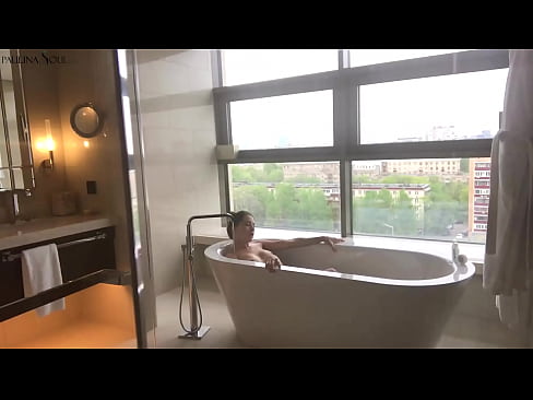 ❤️ Hiiglaslik beib kirglikult oma tussu riivimas vannitoas ️ Pornovideo at us et.porno-filmy.ru ❌️❤